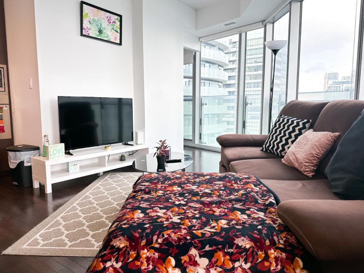 Luxury 2 Bedrooms With Lakeview Cn Tower Entertainment District Rogers Centre Toronto Exterior foto