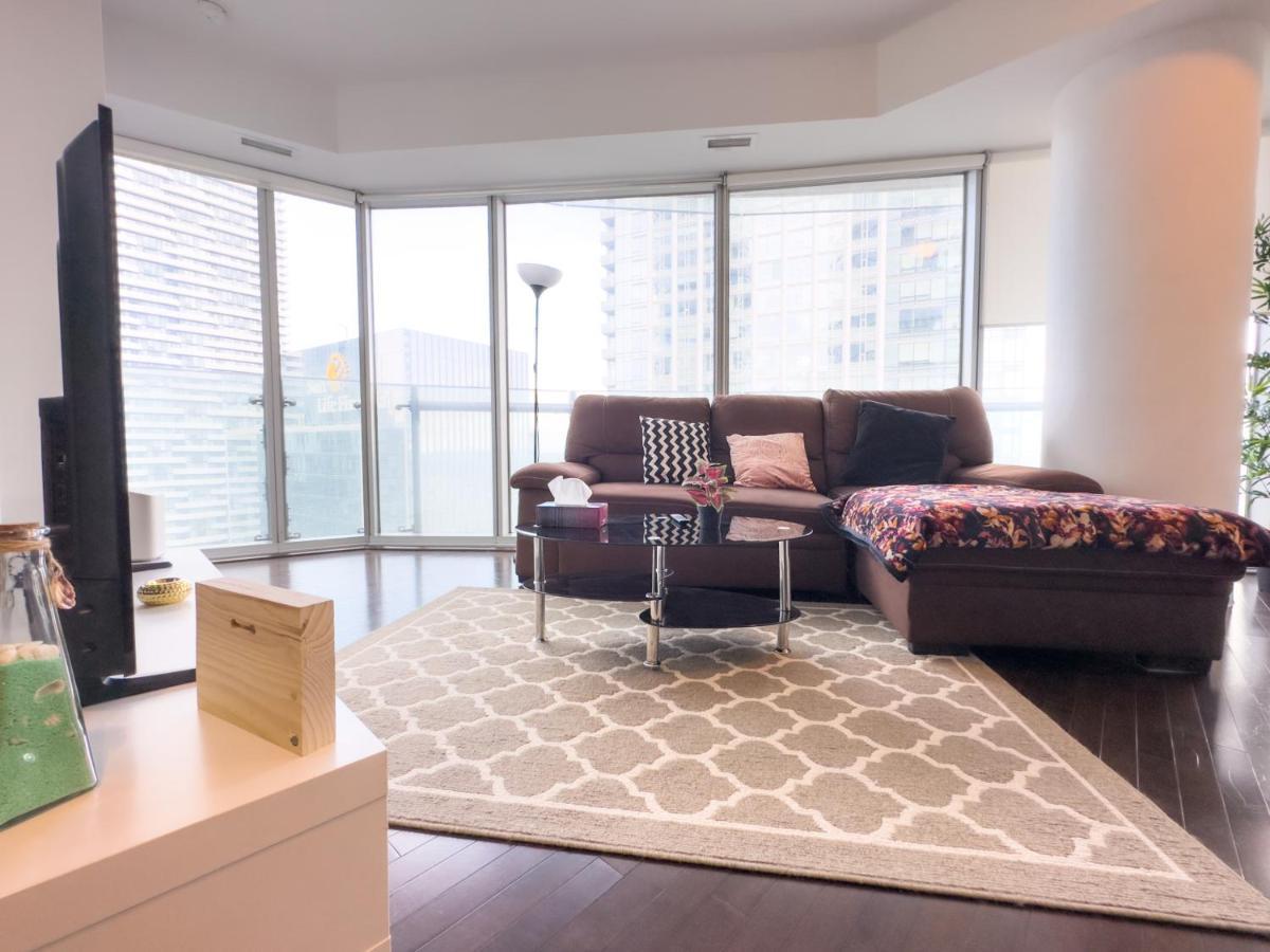 Luxury 2 Bedrooms With Lakeview Cn Tower Entertainment District Rogers Centre Toronto Exterior foto